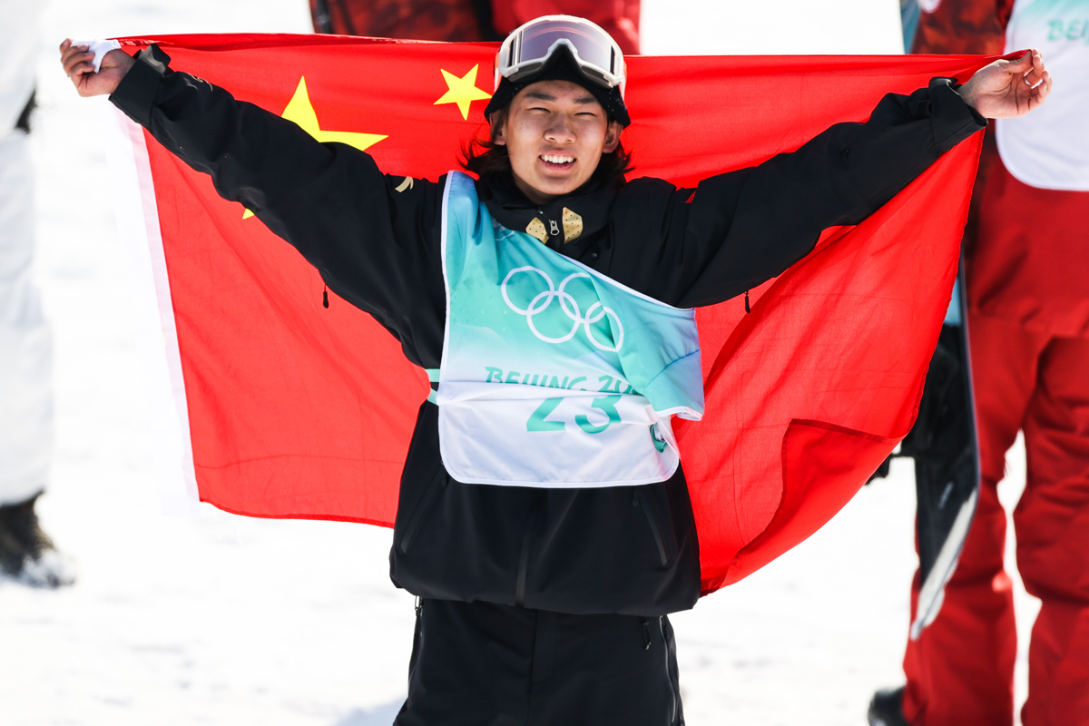 j9九游会2022北京冬奥会单板滑雪男子大跳台：苏翊鸣夺冠